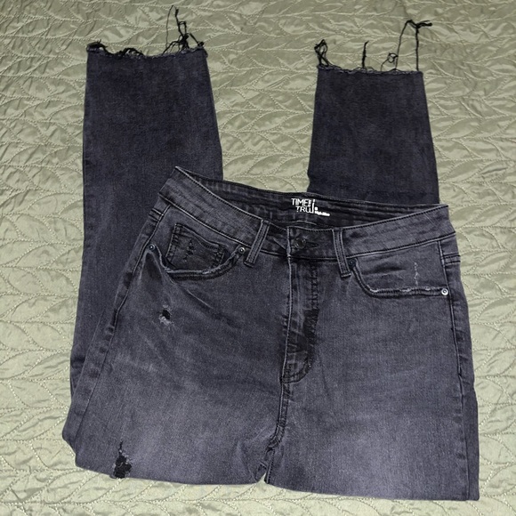 Time and Tru High Rise Black Jeans - Picture 1 of 5
